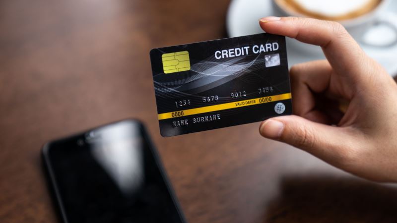 How Do Credit Cards Work?